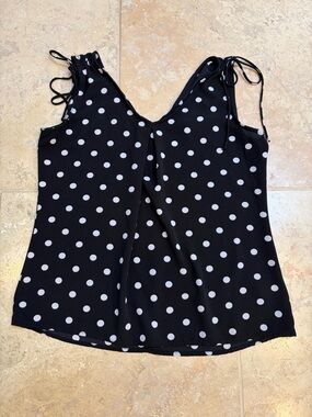 Bobeau Women’s Black with White Polka Dot V-Neck Tie-Strap Top